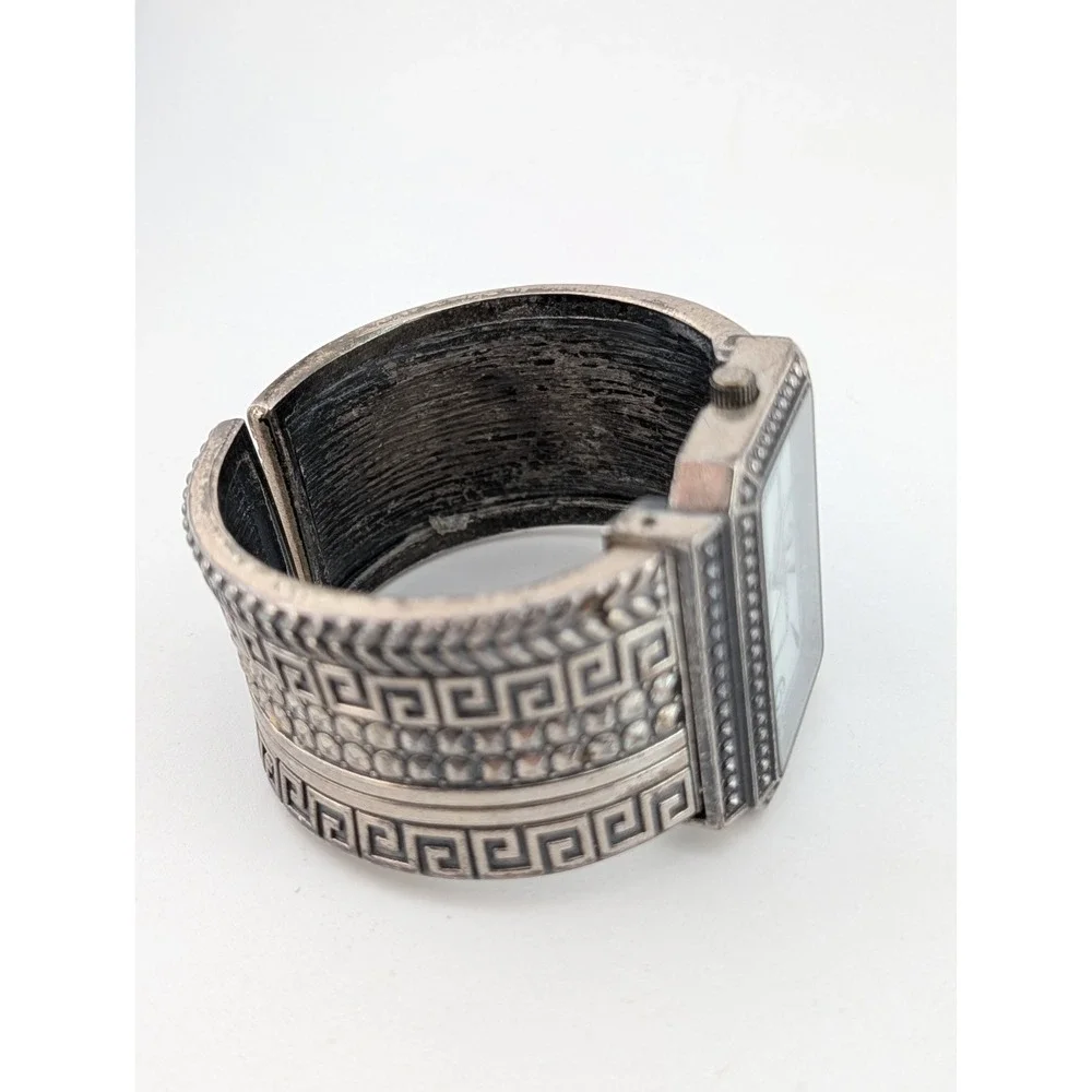 Chico's Watch Womens 40mm Case MOP Dial Silver Textured Bangle Band- New Battery